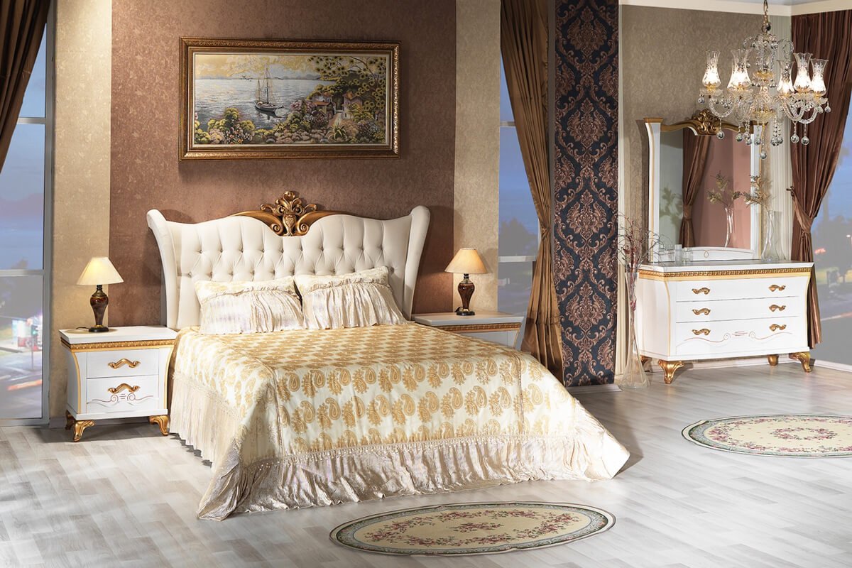 Elegant featured product from the Royal Collection