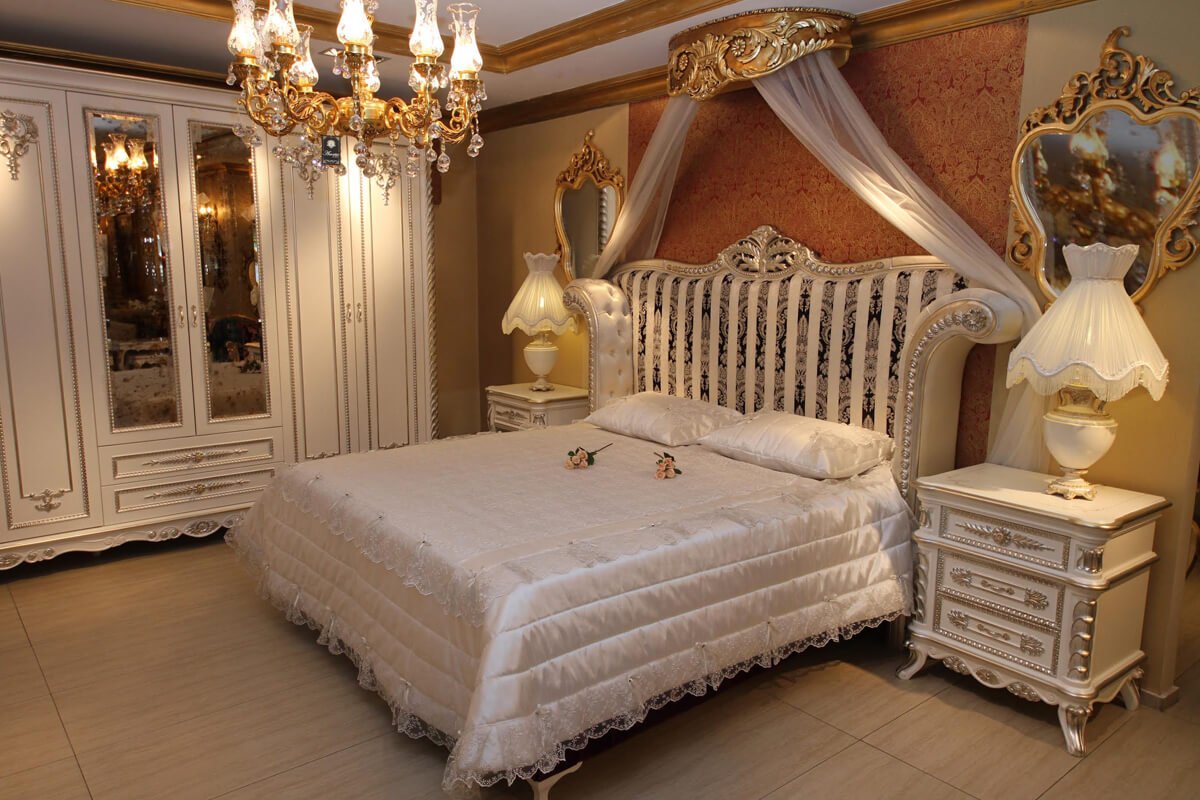 The Seraphine Bed